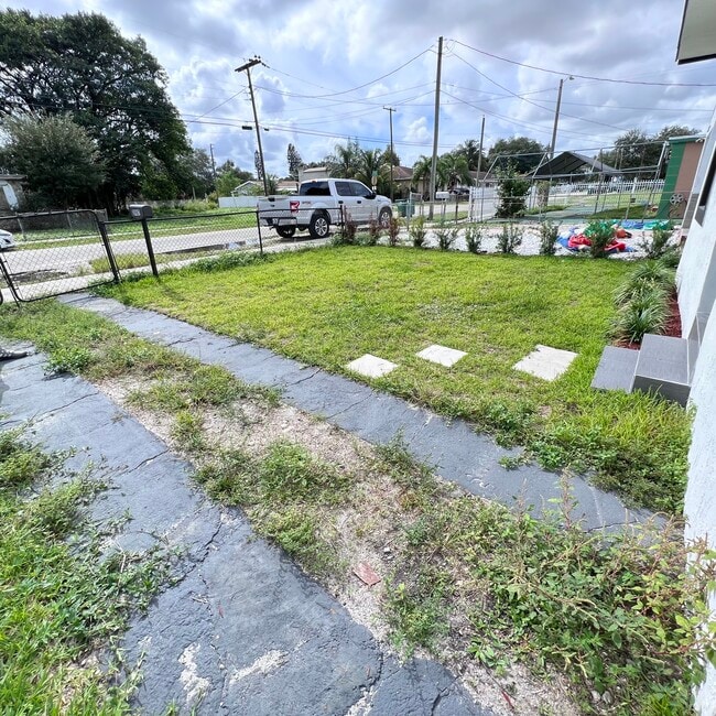 Building Photo - 2987 NW 44th St