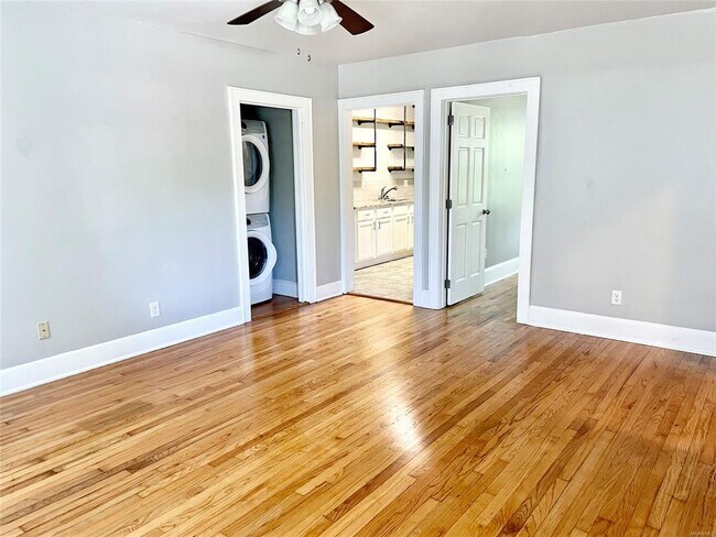 Foto del edificio - 1304 S Court St