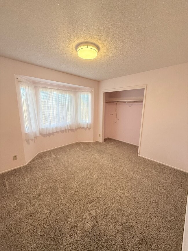 Foto del edificio - Pet-Friendly Room for Rent in Orcutt - Utilities Included!