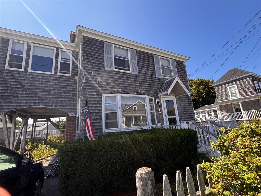 Foto principal - 19 Bay Ave