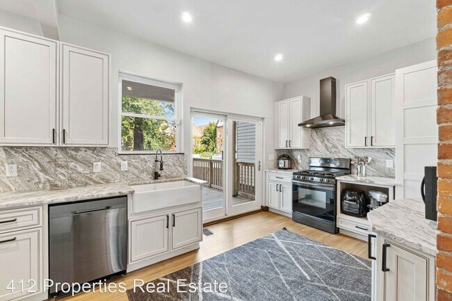 Building Photo - 3 br, 3.5 bath House - 613 N Beatty