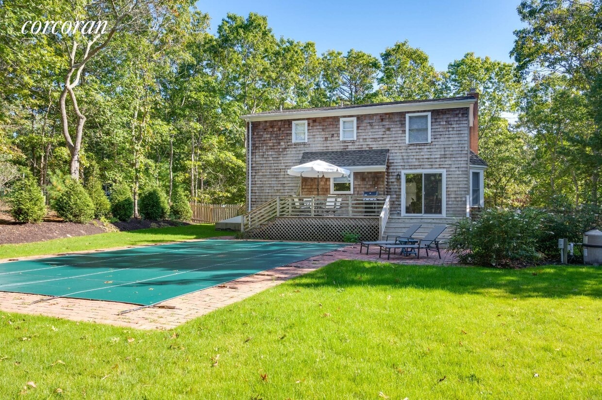 Building Photo - 76 Whooping Hollow Rd