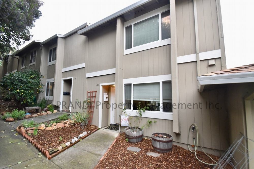 117B Oliva Ct, Novato, CA 94947 Townhome Rentals in Novato CA