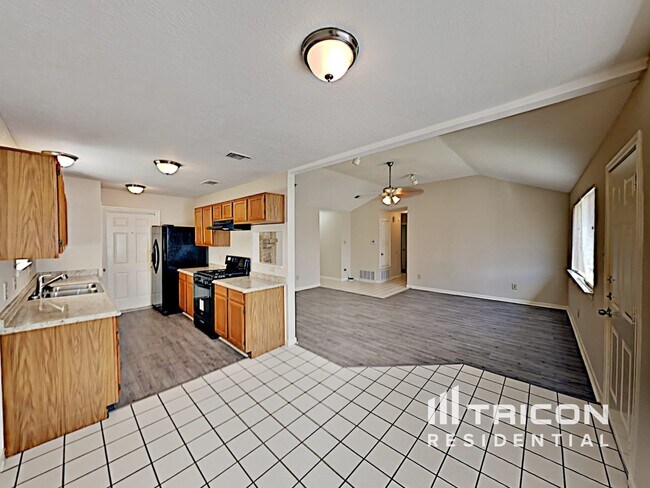 Foto del edificio - 3415 Sandbrook Dr