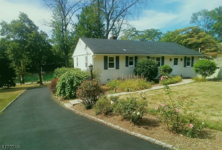 Primary Photo - 205 High St