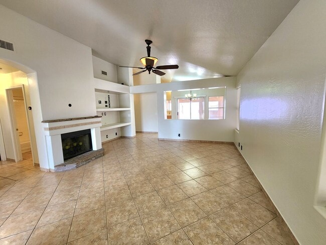 Foto del edificio - Beautiful 2 bedroom 2 bath in Phoenix AZ!