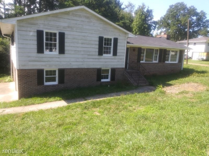 Primary Photo - 3 br, 2 bath House - 3150 Sandy Plains Rd