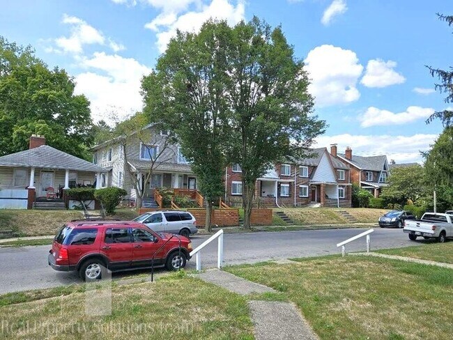 Foto del edificio - 1160 Wilson Ave