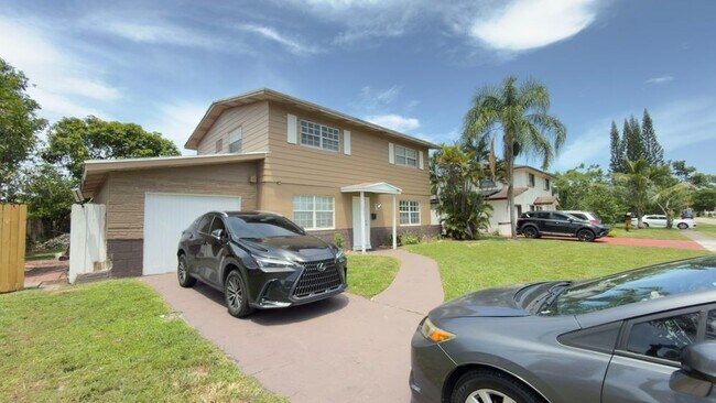Foto del edificio - 5381 NW 12th St