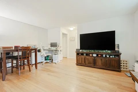 Building Photo - 49 Colborne Rd