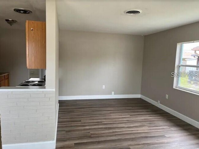 Building Photo - 3697 59th Way N