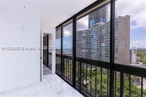 Foto del edificio - 2333 Brickell Ave