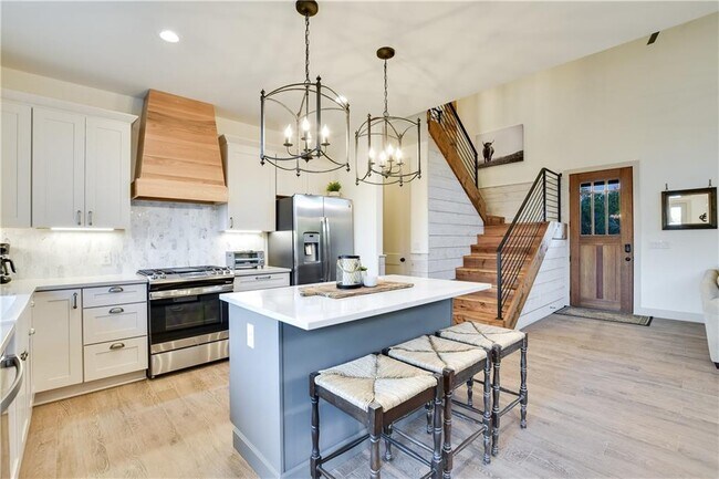 Foto del edificio - 1595 N Elder Hill Road