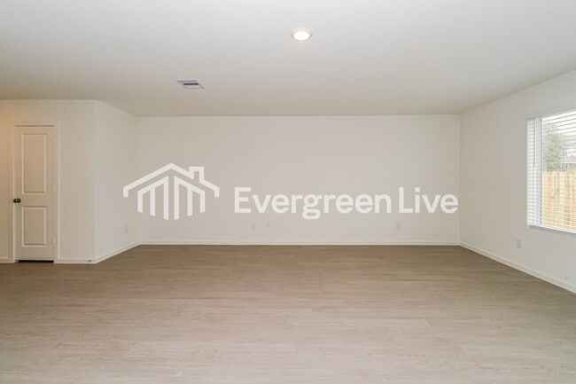 Building Photo - 442 Southern Magnolia Wy