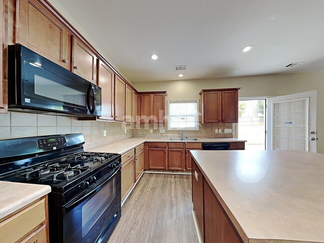 Foto del edificio - 108 Jordan Crest Ct