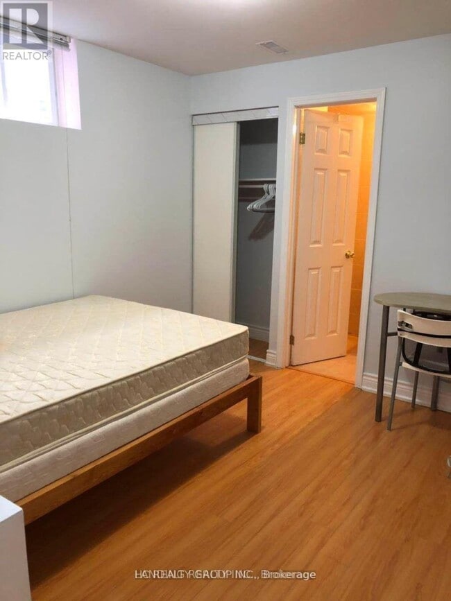 Photo du bâtiment - 217 Milliken Meadows Dr