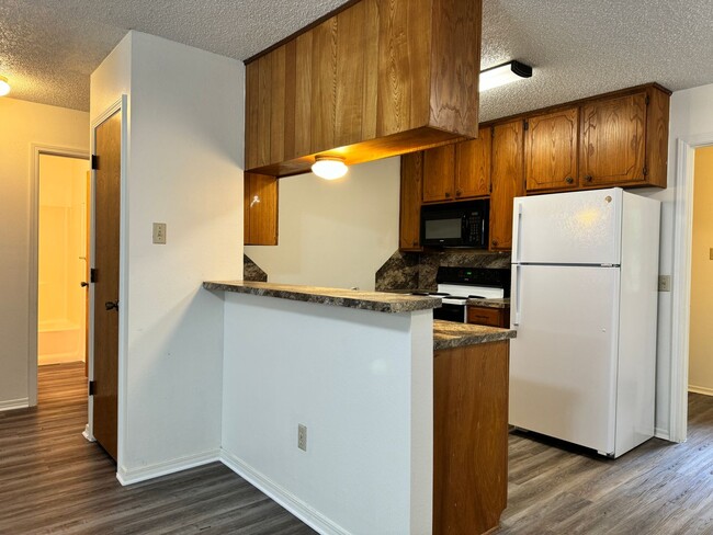 Building Photo - 10768 Kiamichi Dr