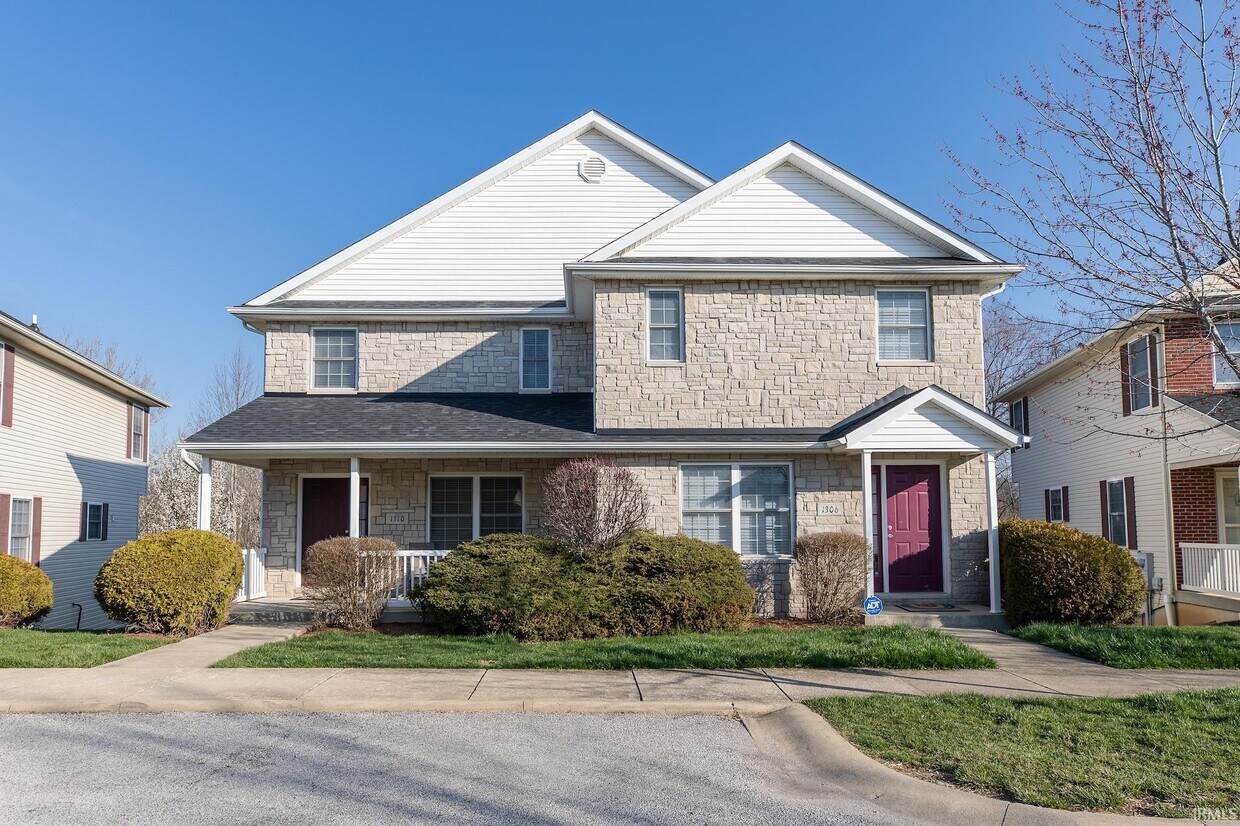 1310 Cobble Creek Cir, Bloomington, IN 47401 Condo for Rent in