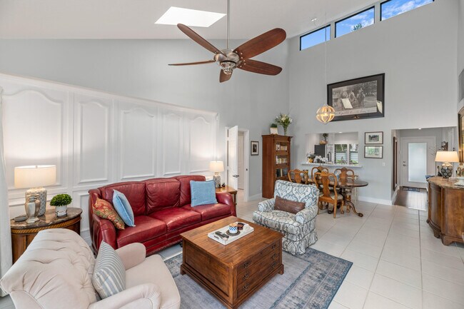 Foto del edificio - 2586 Bedford Mews Dr