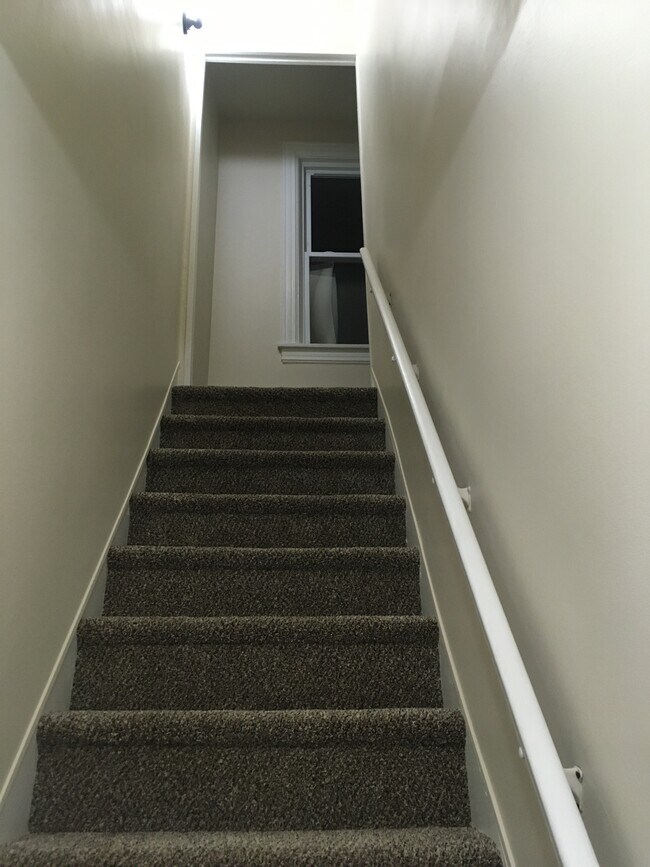 Must be able to climb stairs. - 502 NW Front St