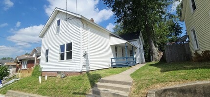 Building Photo - 244 E 32nd St