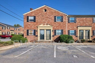 Building Photo - 2530 E North St