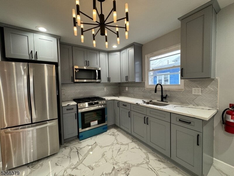 Foto principal - 9 Westervelt Pl
