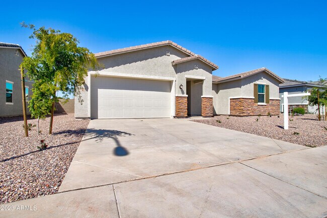 Building Photo - 11442 W La Reata Ave