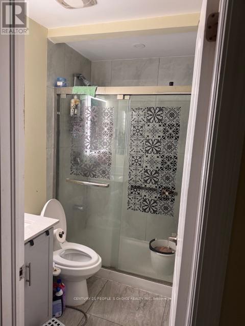 Building Photo - 3038 Coral Dr