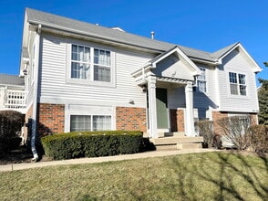 Building Photo - 341 Holiday Ln