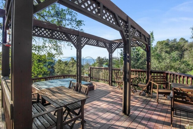 Foto del edificio - 44606 Silver Spur Trail