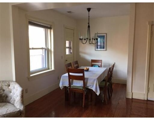 Interior Photo - 31 Linden Pl
