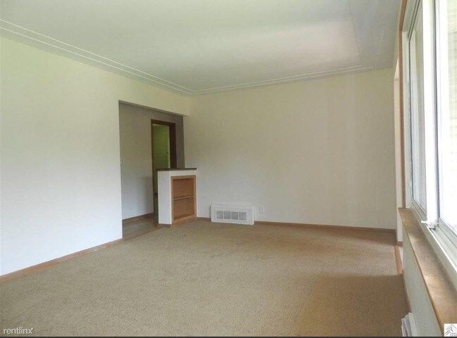 Building Photo - 3 br, 1 bath House - 931 W. Ideal Street