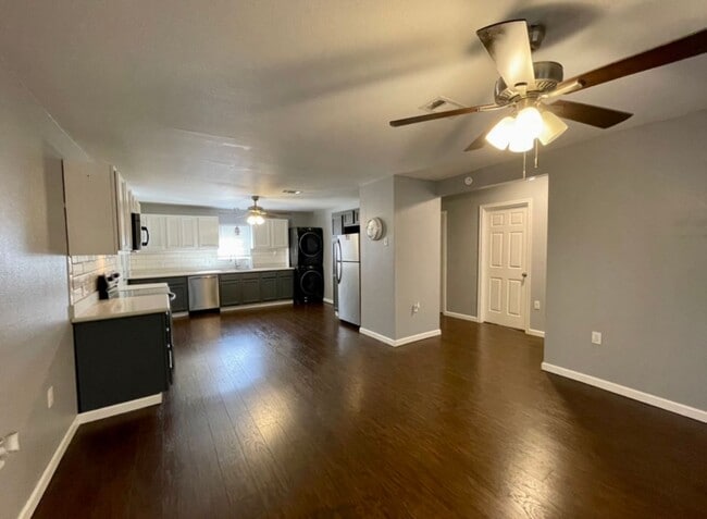 Building Photo - 2311 Ave G