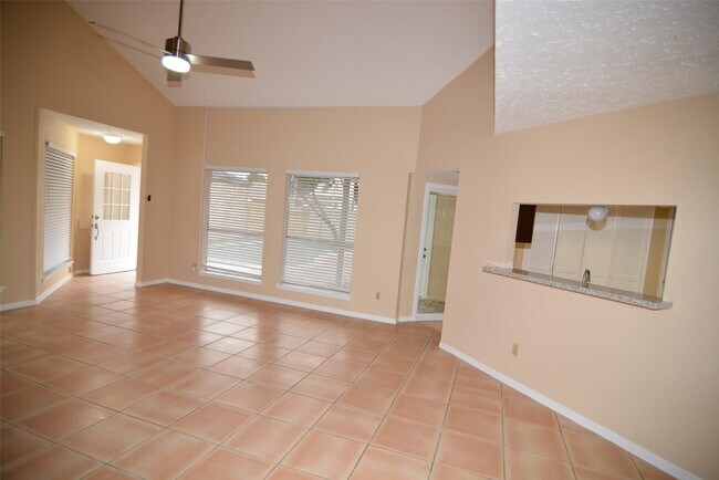 Foto del edificio - 7010 Camino Verde Dr