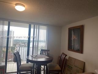 Foto del edificio - 18151 NE 31st Ct
