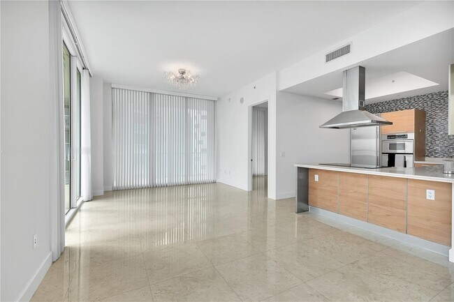 Foto del edificio - 218 SE 14th St