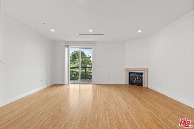 Foto del edificio - 1283 Havenhurst Dr