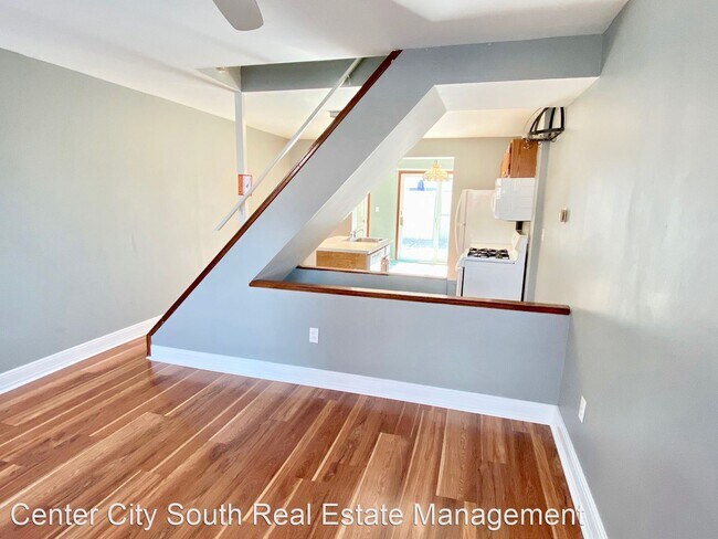Building Photo - 2 br, 1 bath House - 246 McClellan St