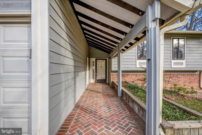 Building Photo - 11232 Handlebar Rd