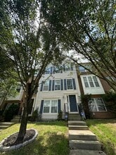 Building Photo - 5047 Leasdale Rd