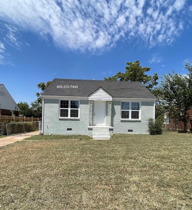 Primary Photo - 2021 NE 17th St