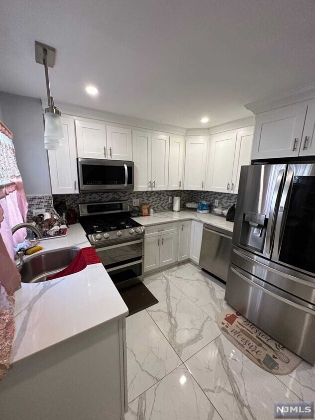 624626 Madison Ave, Paterson, NJ 07514 Townhome Rentals in Paterson