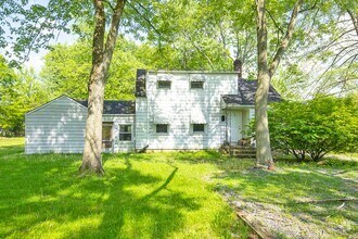 Building Photo - 7561 Hickory Rd