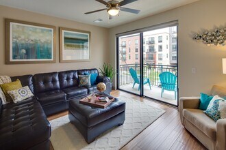 Building Photo - Inspire