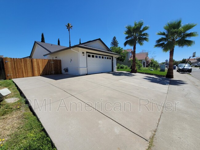 Building Photo - 8777 Inisheer Way