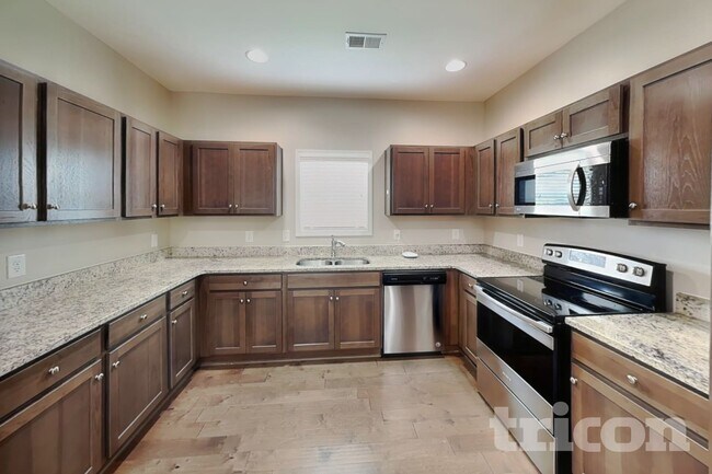 Foto del edificio - 925 Beverly Ct