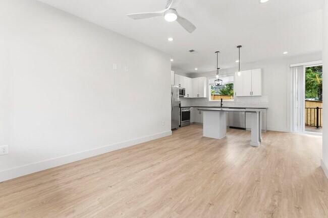 Foto del edificio - Medford Mews, Carriage House 323
