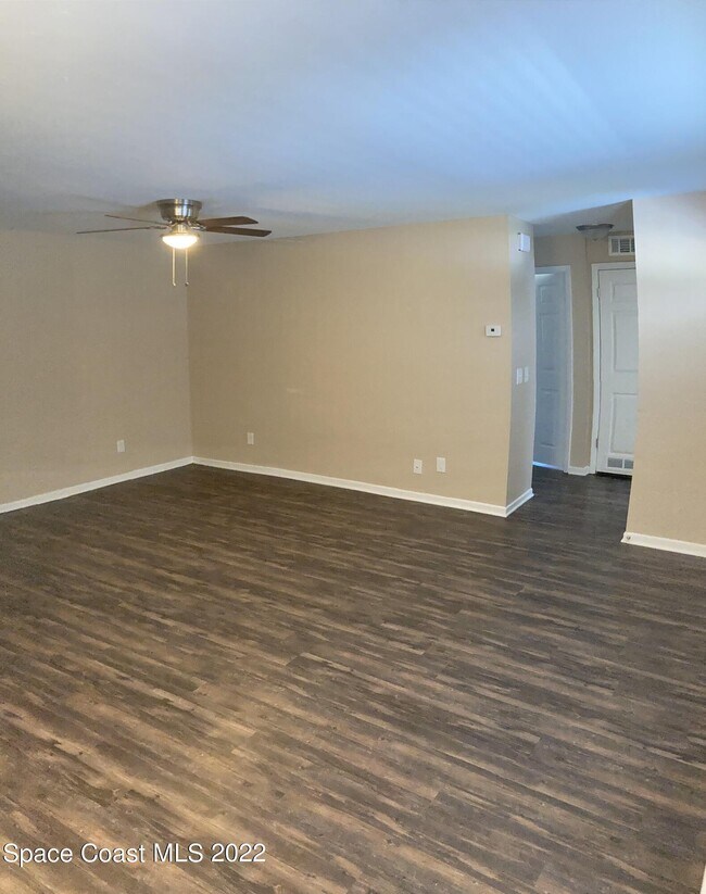 Foto del edificio - 1153 Martha Lee Ave