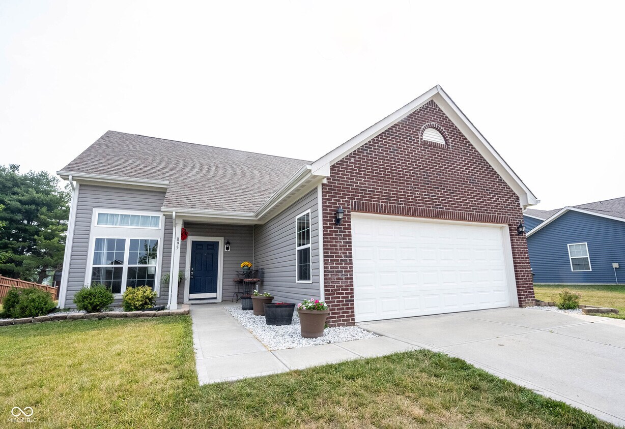 895 Geronimo Dr, Greenfield, IN 46140 House Rental in Greenfield, IN